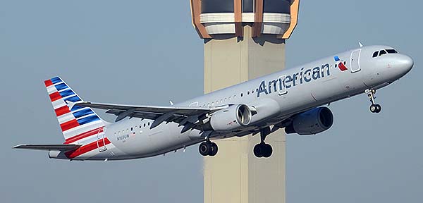 American Airbus A321-211 N169UW, Phoenix Sky Harbor, December 22, 2014